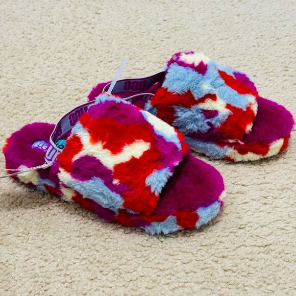 NWT UGG Fluff Yeah Pink Camopop Shearling Slippers Women’s Sz 6 - Picture 2 of 16